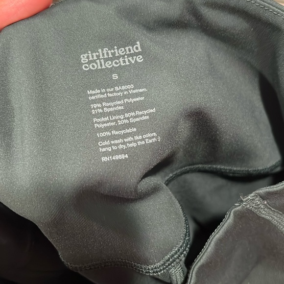 Girlfriend collective moss compressive pocket legging - Picture 3 of 4